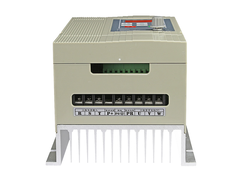 4000H通用變頻器，變頻器三相380V，變頻器廠家，電機(jī)變頻器